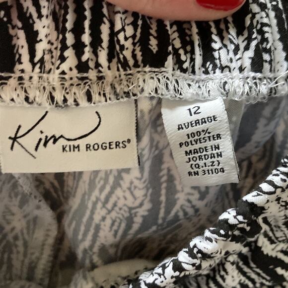 Kim Rogers Elastic Waist Black & White Capris, Size 12 - Picture 5 of 5